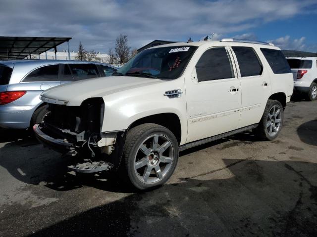 1GYEC63878R206564 - 2008 CADILLAC ESCALADE LUXURY WHITE photo 1