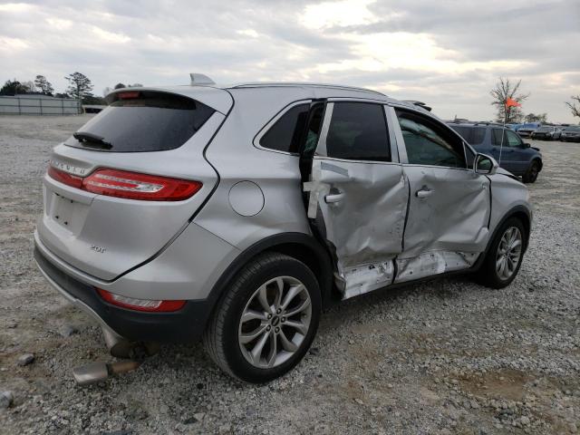 5LMCJ2C90HUL50922 - 2017 LINCOLN MKC SELECT Արծաթագույն լուսանկար 3