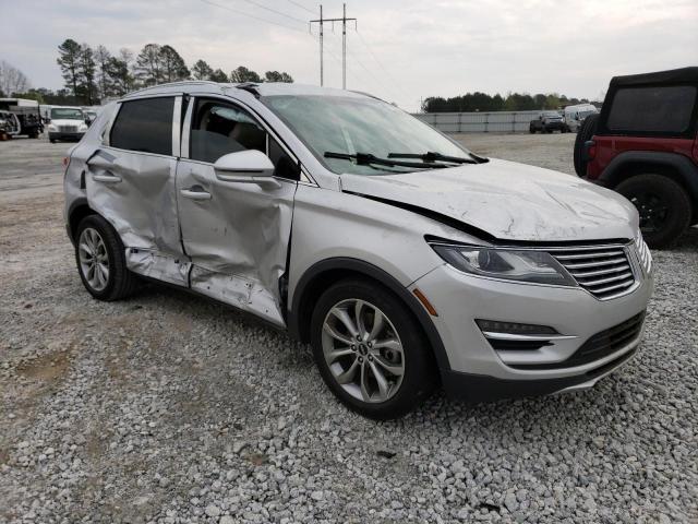 5LMCJ2C90HUL50922 - 2017 LINCOLN MKC SELECT Արծաթագույն լուսանկար 4