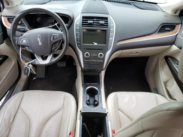 5LMCJ2C90HUL50922 - 2017 LINCOLN MKC SELECT Արծաթագույն լուսանկար 8