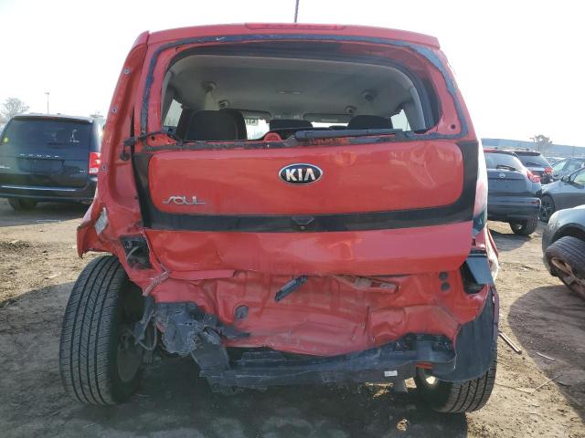 KNDJP3A55J7568040 - 2018 KIA SOUL + RED photo 6