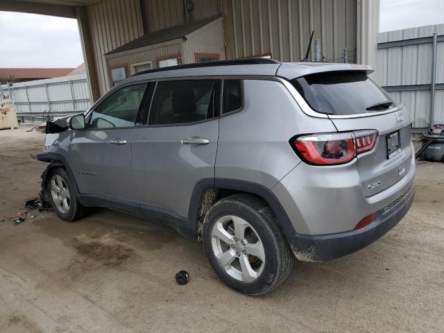 3C4NJCBB4JT267701 - 2018 JEEP COMPASS LATITUDE SILVER photo 2