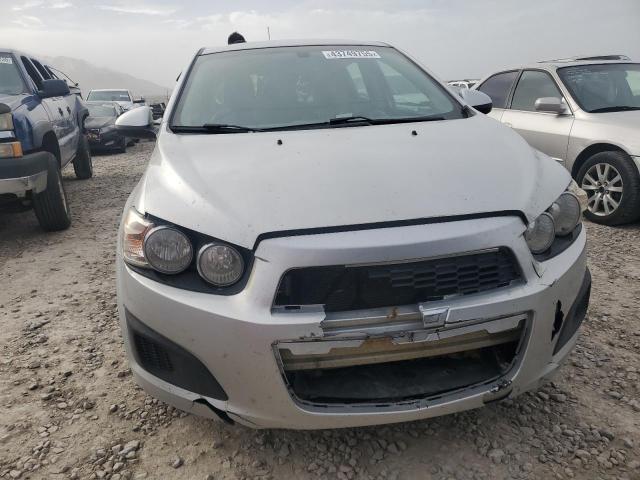 1G1JB6SH0E4195501 - 2014 CHEVROLET SONIC LS 银色 照片 5