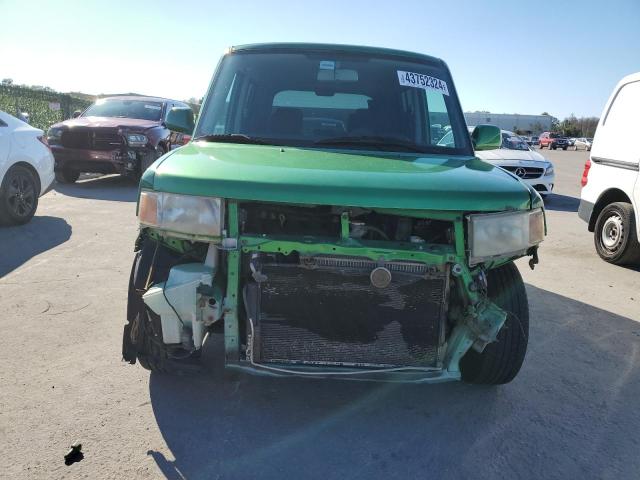 JTLKT334X64075357 - 2006 TOYOTA SCION XB GREEN photo 5