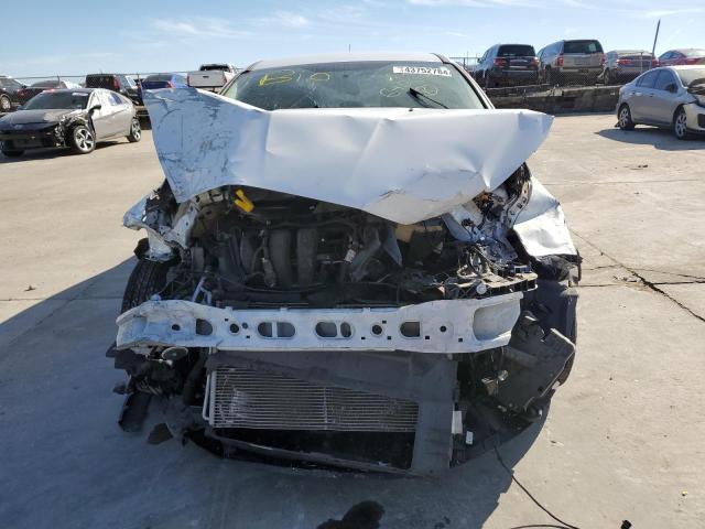 1FADP3E28HL214257 - 2017 FORD FOCUS S WHITE photo 5