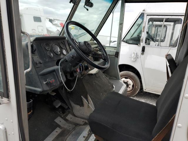 4UZA4FF40WC911289 - 1998 FREIGHTLINER CHASSIS M LINE WALK-IN VAN WHITE photo 7