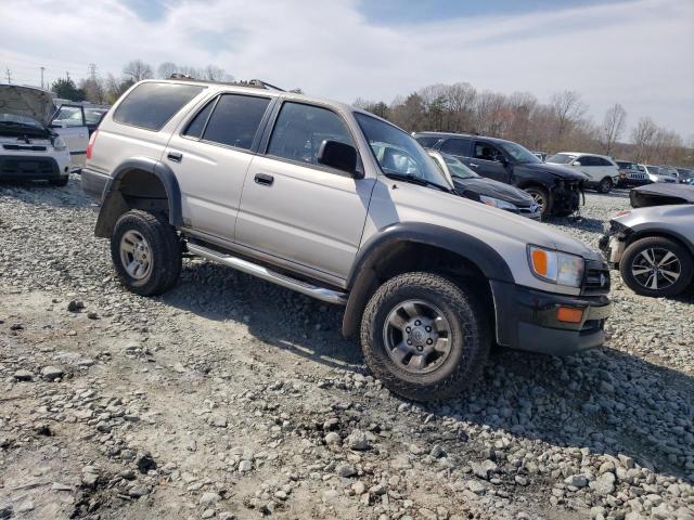 JT3GM84R5W0029758 - 1998 TOYOTA 4 RUNNER SILVER photo 4