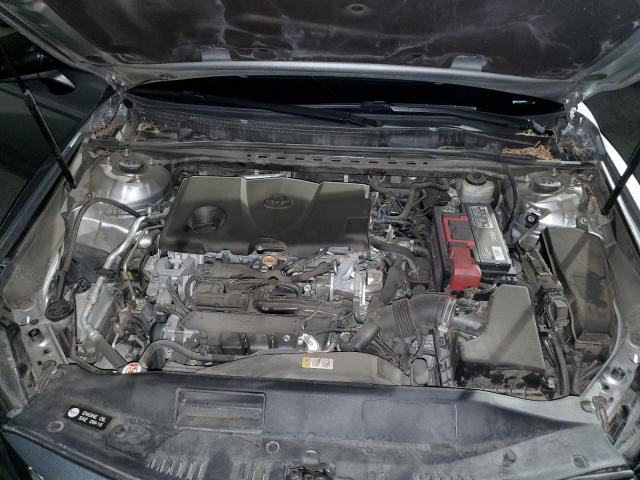 4T1B11HK1JU586764 - 2018 TOYOTA CAMRY L SILVER photo 11