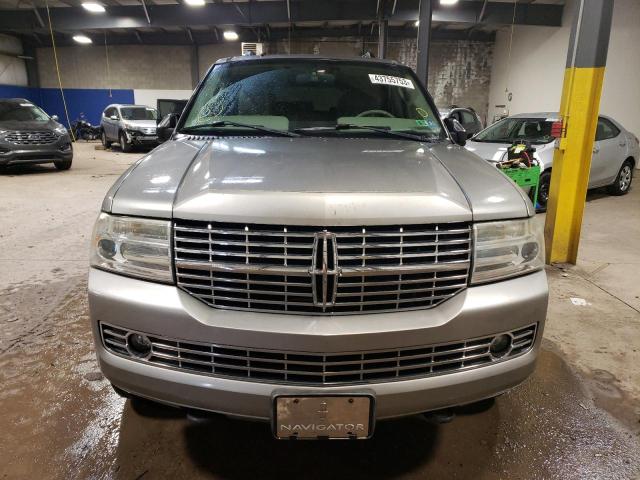 5LMFU28568LJ18759 - 2008 LINCOLN NAVIGATOR 银色 照片 5
