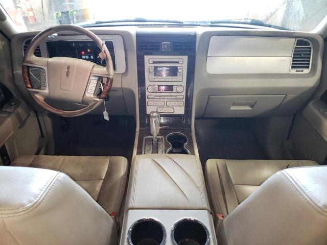 5LMFU28568LJ18759 - 2008 LINCOLN NAVIGATOR 银色 照片 8