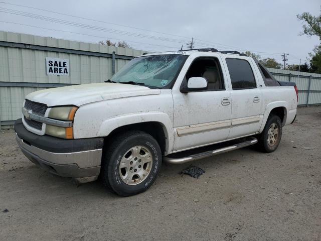 3GNEC12Z25G270842 - 2005 CHEVROLET AVALANCHE C1500 WHITE photo 1