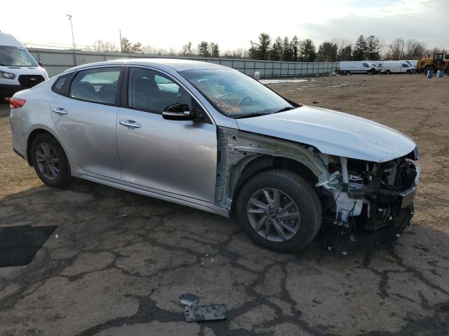 5XXGT4L32LG395904 - 2020 KIA OPTIMA LX SILVER photo 4