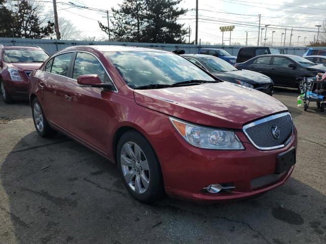 1G4GC5E3XDF249135 - 2013 BUICK LACROSSE RED photo 4