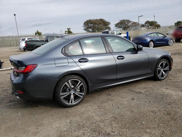 3MW5R7J00N8C61240 - 2022 BMW 330XI GRAY photo 3