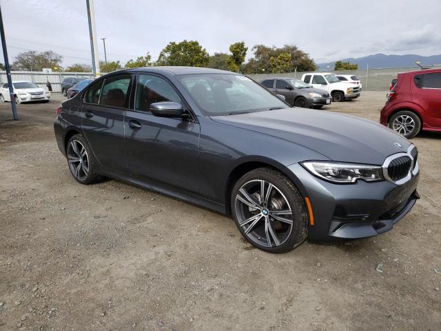 3MW5R7J00N8C61240 - 2022 BMW 330XI GRAY photo 4