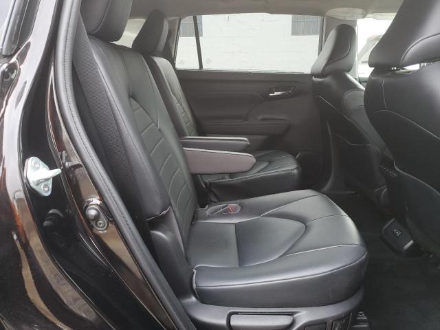 5TDGZRBH8NS233897 - 2022 TOYOTA HIGHLANDER XLE BLACK photo 10