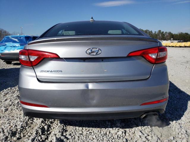 5NPE24AF5HH438019 - 2017 HYUNDAI SONATA SE SILVER photo 6