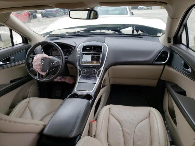 2LMPJ8LRXJBL14730 - 2018 LINCOLN MKX RESERVE Կրեմագույն լուսանկար 8