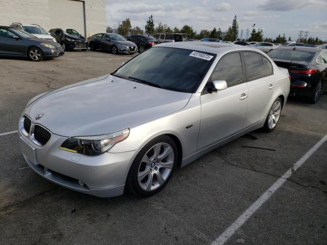 WBANB33555B116179 - 2005 BMW 545 I SILVER photo 1