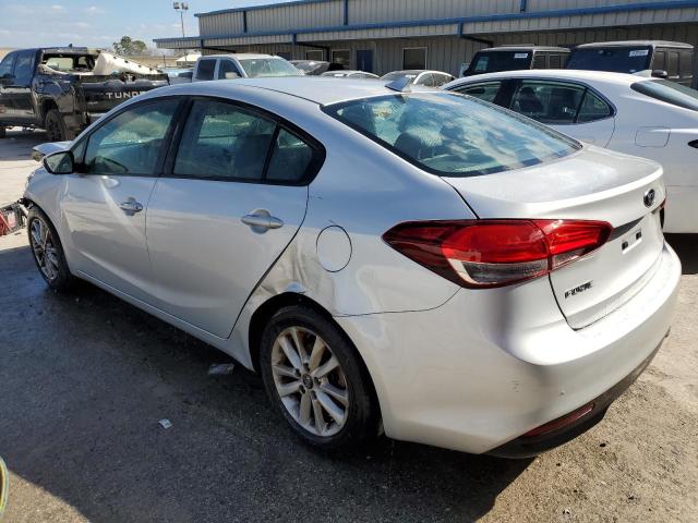 3KPFL4A7XHE145747 - 2017 KIA FORTE LX GRAY photo 2