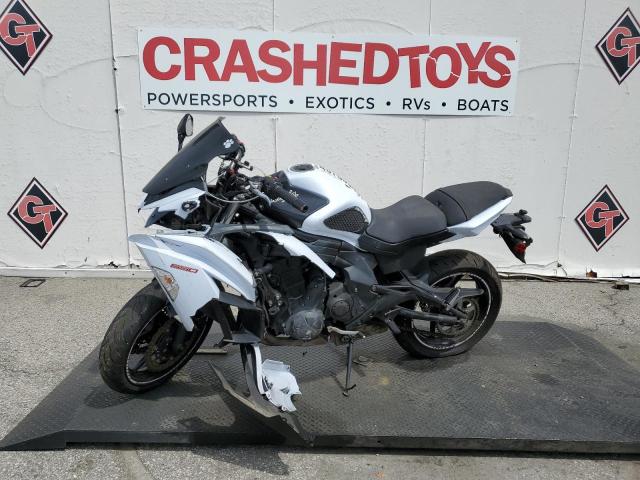 JKAEXEE10DDA09826 - 2013 KAWASAKI EX650 E WHITE photo 3