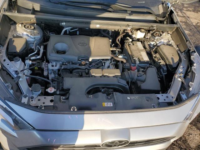 2T3P1RFV8MW140513 - 2021 TOYOTA RAV4 XLE SILVER photo 11