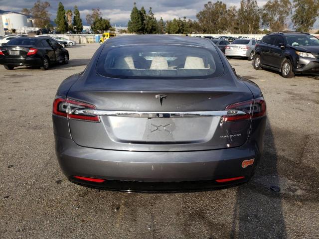 5YJSA1E2XLF391623 - 2020 TESLA MODEL S Մոխրագույն լուսանկար 6