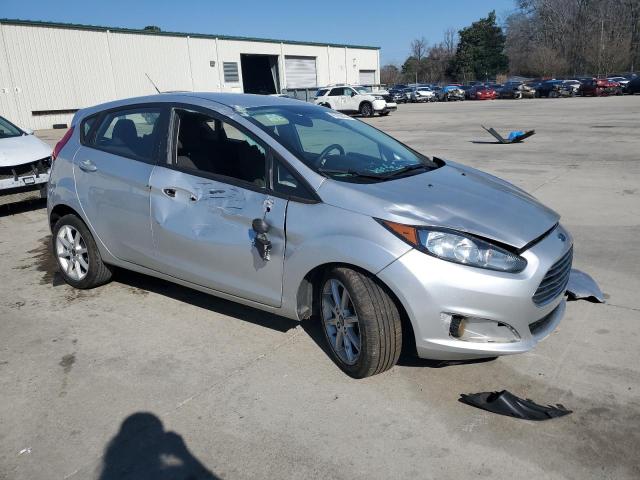 3FADP4EJ5KM124647 - 2019 FORD FIESTA SE SILVER photo 4