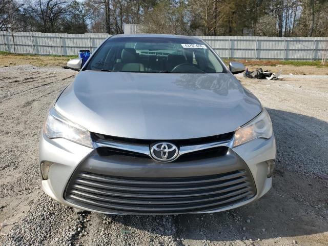 4T1BF1FK8HU716747 - 2017 TOYOTA CAMRY LE SILVER photo 5