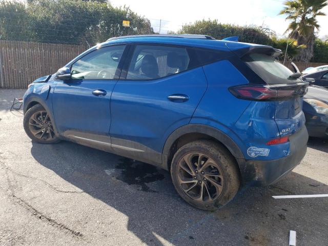 1G1FZ6S04N4107657 - 2022 CHEVROLET BOLT EUV PREMIER BLUE photo 2