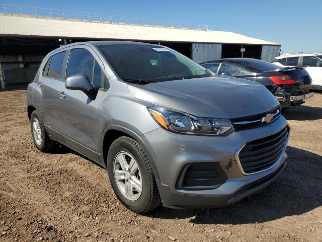 3GNCJKSB0LL140701 - 2020 CHEVROLET TRAX LS GRAY photo 4