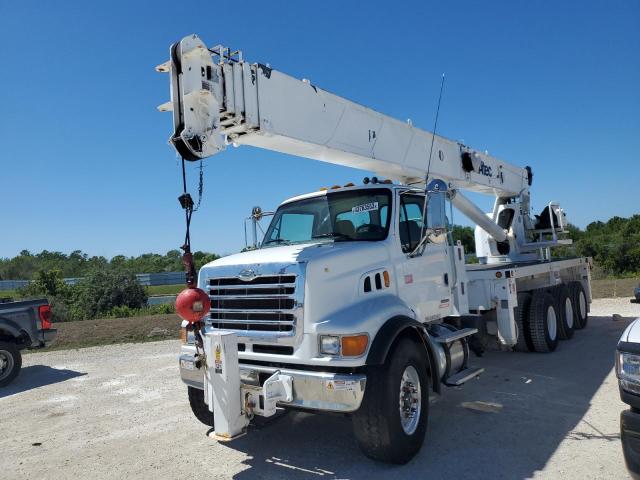 2FZPATDA16AV33572 - 2006 STERLING TRUCK LT 7500 WHITE photo 2