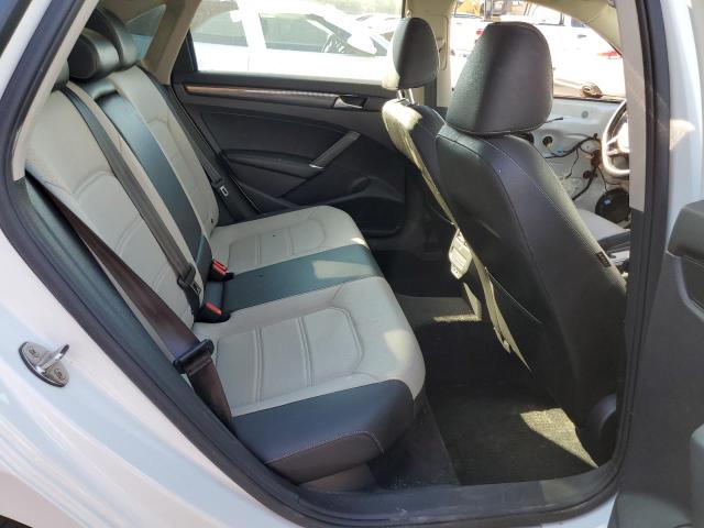 1VWMA7A38LC018679 - 2020 VOLKSWAGEN PASSAT R-LINE Weiß Foto 10