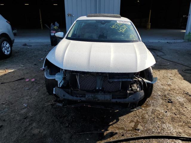 1VWMA7A38LC018679 - 2020 VOLKSWAGEN PASSAT R-LINE Weiß Foto 5