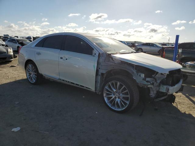 2G61U5S36D9125743 - 2013 CADILLAC XTS PLATINUM WHITE photo 4