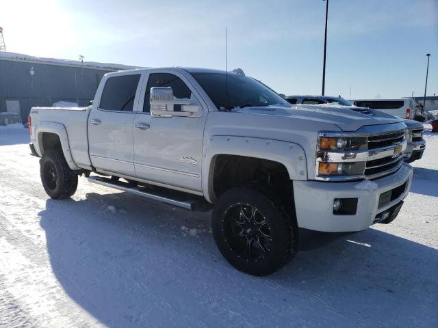 1GC1KUEY9KF206177 - 2019 CHEVROLET SILVERADO K2500 HIGH COUNTRY WHITE photo 4