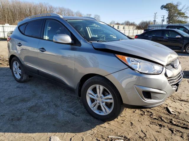 KM8JU3AC7BU177400 - 2011 HYUNDAI TUCSON GLS SILVER photo 4