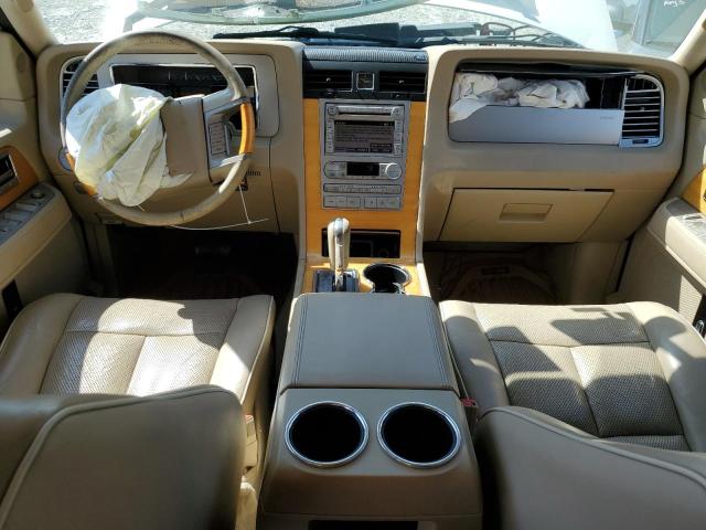 5LMFU27518LJ08979 - 2008 LINCOLN NAVIGATOR 白色 照片 8