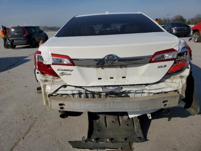 4T1BK1FK9DU533332 - 2013 TOYOTA CAMRY SE WHITE photo 6