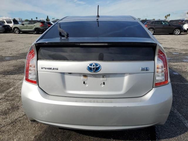 JTDKN3DU1F1915614 - 2015 TOYOTA PRIUS SILVER photo 6