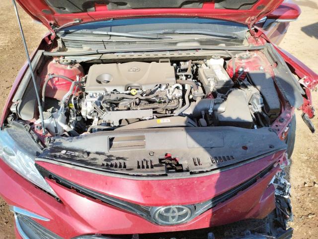 4T1F11BKXNU052775 - 2022 TOYOTA CAMRY XLE BURGUNDY photo 11