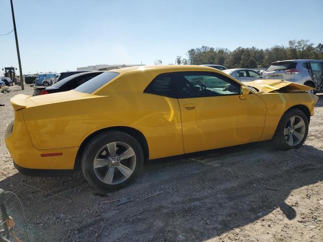 2C3CDZAG2JH322061 - 2018 DODGE CHALLENGER SXT YELLOW photo 3