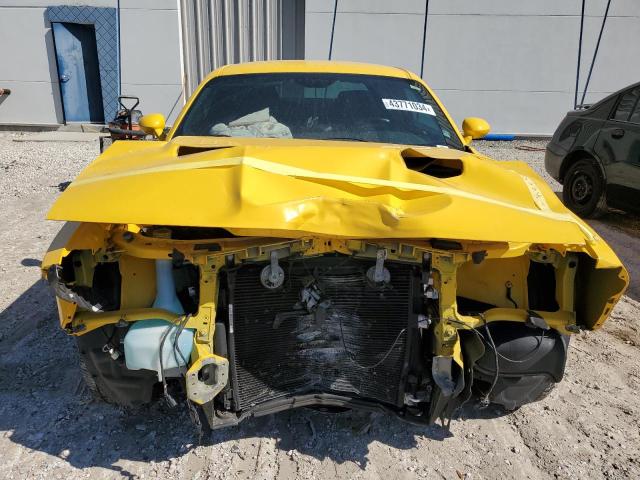 2C3CDZAG2JH322061 - 2018 DODGE CHALLENGER SXT YELLOW photo 5