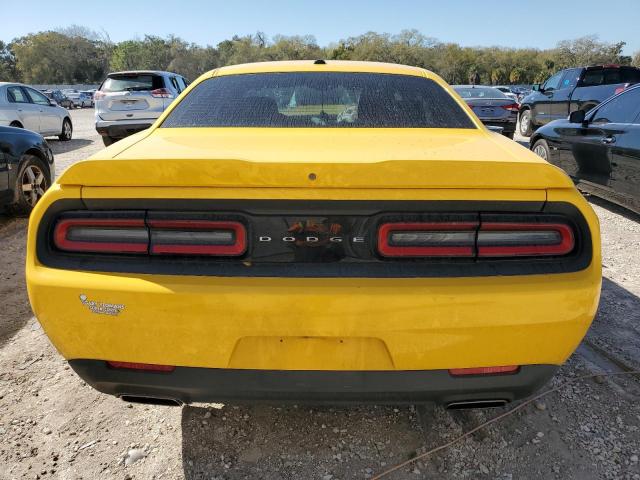 2C3CDZAG2JH322061 - 2018 DODGE CHALLENGER SXT YELLOW photo 6