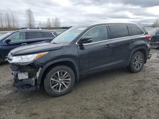 2017 TOYOTA HIGHLANDER SE, 