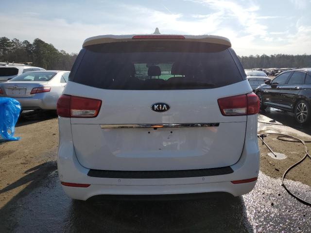 KNDMB5C12G6111041 - 2016 KIA SEDONA LX WHITE photo 6