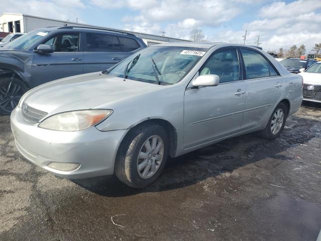 2004 TOYOTA CAMRY LE, 