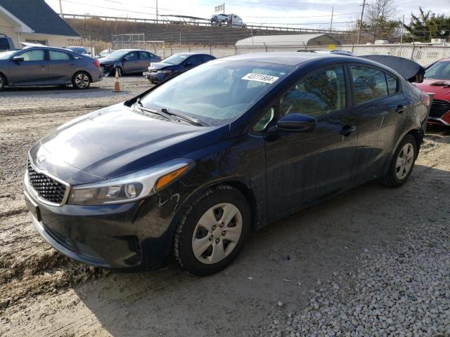 3KPFK4A7XJE189417 - 2018 KIA FORTE LX BLACK photo 1