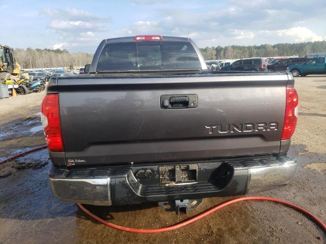 5TFRM5F13HX115431 - 2017 TOYOTA TUNDRA DOUBLE CAB SR/SR5 GRAY photo 6