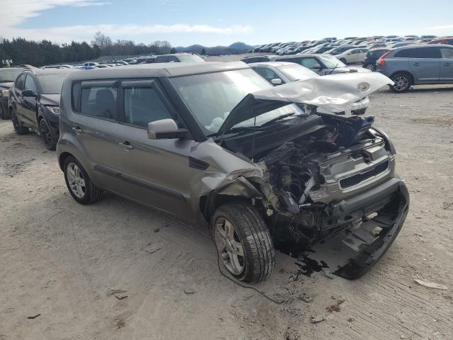 KNDJT2A2XB7219498 - 2011 KIA SOUL + GRAY photo 4